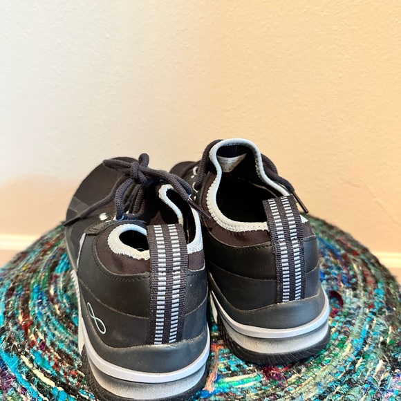 Women’s nursing shoes infinity 10 - Picture 3 of 5